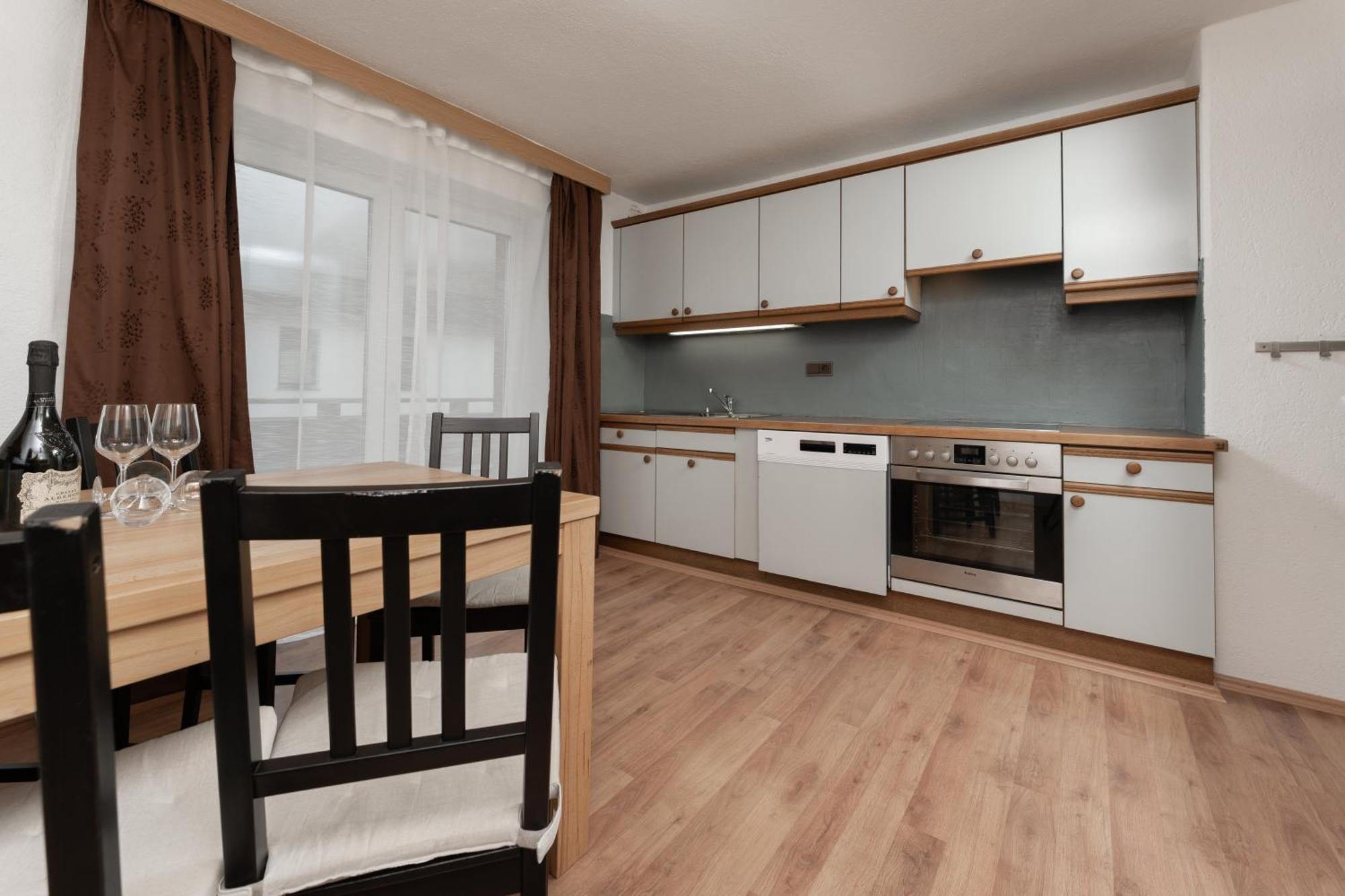 Haus Attos Apartamento Umhausen Exterior foto