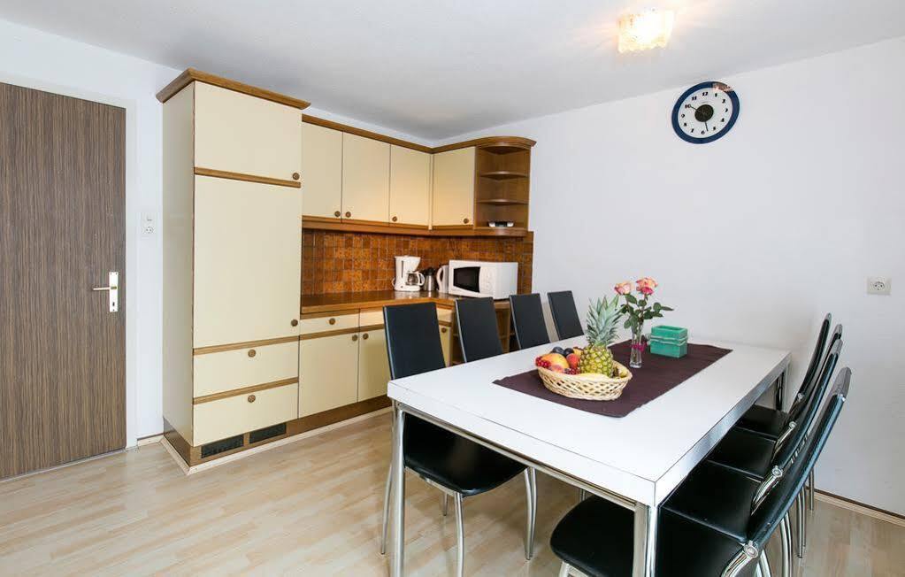 Haus Attos Apartamento Umhausen Exterior foto